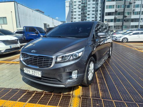 Kia Carnival 11-seater Luxury — пробег 93 560 км — фото 2 из 5