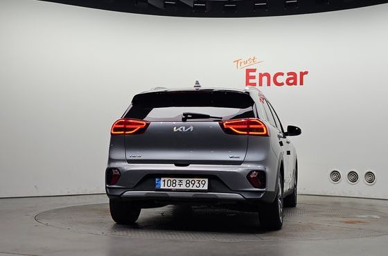 Kia Niro 1.6 HEV Prestige — пробег 78 330 км — фото 4 из 5