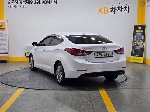 Hyundai AVANTE 1.6 GDi Modern Standard — пробег 92 663 км — фото 3 из 5