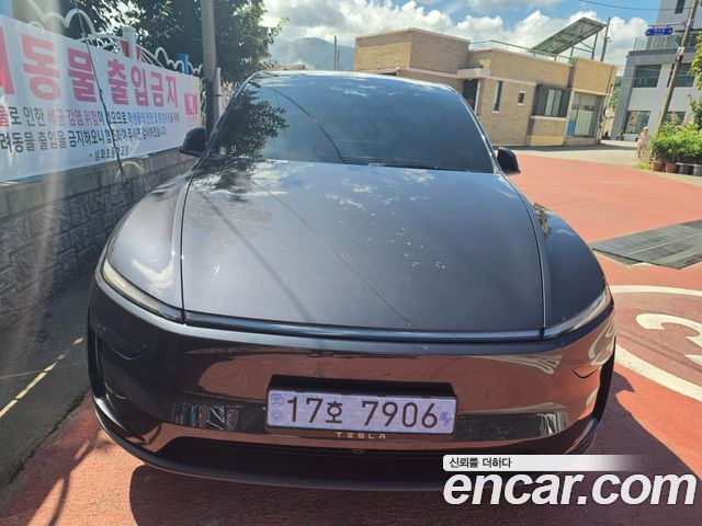 Tesla Model Y RWD — пробег 800 км — фото 3 из 5