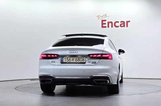 Audi A5 40 TFSI Quattro Premium Sportback — пробег 93 562 км — фото 4 из 5