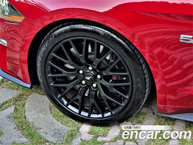 Ford Mustang GT Convertible — пробег 30 418 км — фото 5 из 5