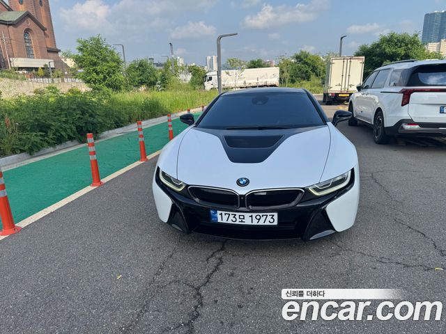 BMW i8 Coupe — пробег 151 000 км — фото 1 из 5