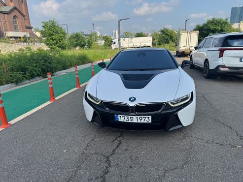 BMW i8 Coupe — пробег 151 000 км — фото 3 из 5