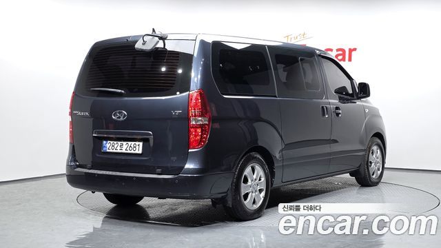 Hyundai Starex Urban 9-Seater Premium — пробег 170 401 км — фото 2 из 5