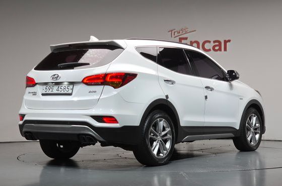 Hyundai Santafe Diesel 2.0 2WD 1 Millon Style — пробег 199 762 км — фото 2 из 5