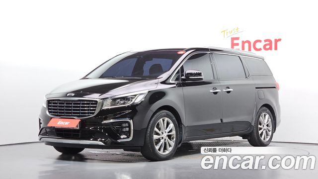 Kia Carnival 9-Seater Noblesse — пробег 119 124 км — фото 1 из 5
