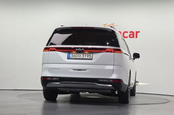 Kia Carnival Diesel 9-Seater Signature — пробег 96 064 км — фото 4 из 5