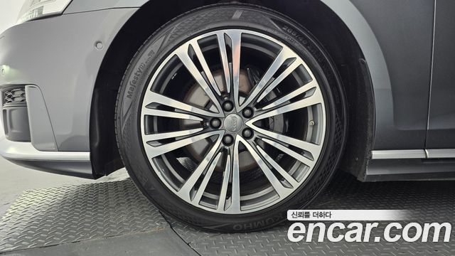 Audi A8 из Кореи Encar