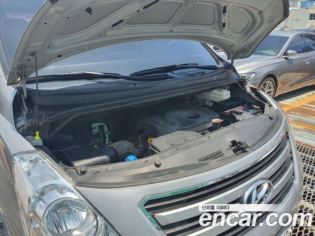 Hyundai Starex 11-Seater Wagon Modern — пробег 95 000 км — фото 3 из 5