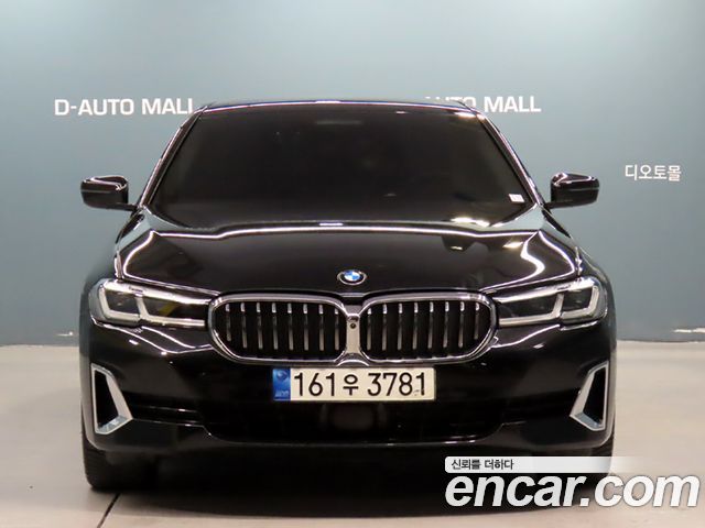 BMW 5-Series 530i xDrive Luxury — пробег 73 537 км — фото 2 из 5