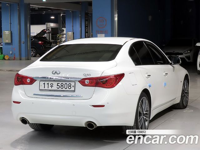 Infiniti Q50 из Кореи Encar