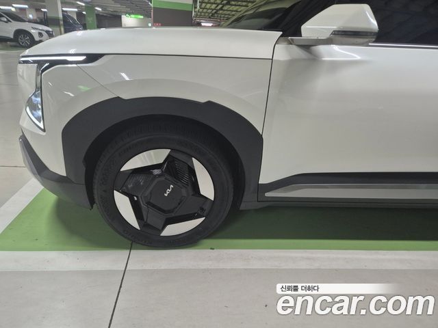 Kia EV5 Long Range 2WD AIr — пробег 4 300 км — фото 5 из 5