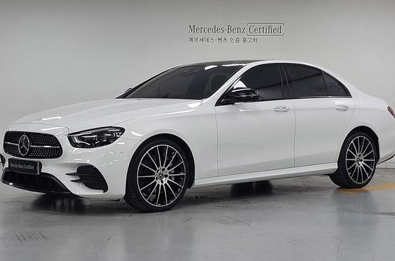 Mercedes-Benz E-Class E350 4MATIC AMG Line — пробег 32 509 км — фото 1 из 5
