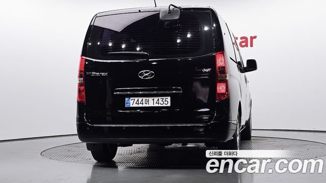Hyundai Starex Wagon 11-Seater Smart — пробег 140 325 км — фото 4 из 5