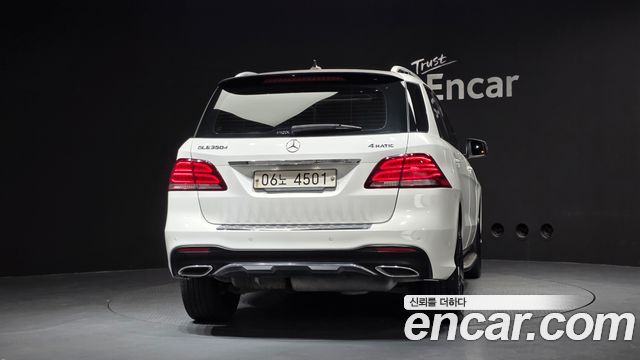 Mercedes-Benz GLE-Class GLE350 d 4MATIC — пробег 152 025 км — фото 4 из 5