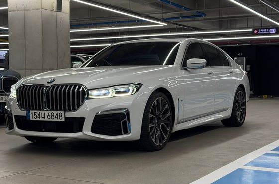 BMW 7-Series 740i M Sport — пробег 46 700 км — фото 1 из 5