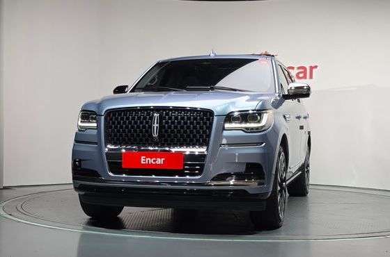 Lincoln Navigator 3.5L Black Label — пробег 25 600 км — фото 3 из 5