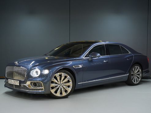 Bentley Flying Spur 4.0 — пробег 10 990 км — фото 1 из 5