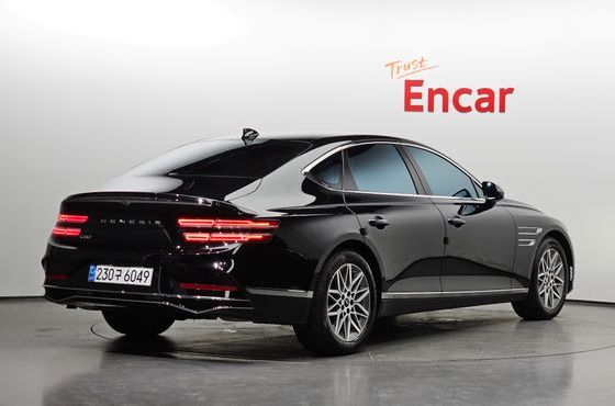 Genesis G80 Gasoline 2.5 Turbo 2WD — пробег 5 047 км — фото 2 из 5