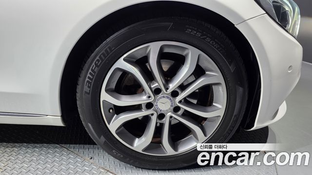 Mercedes-Benz C-Class из Кореи Encar