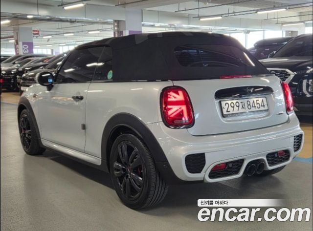 Mini Cooper Convertible JCW 3rd — пробег 56 731 км — фото 2 из 5