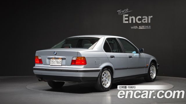 BMW 3-Series из Кореи Encar
