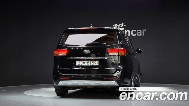 Kia Carnival из Кореи Encar