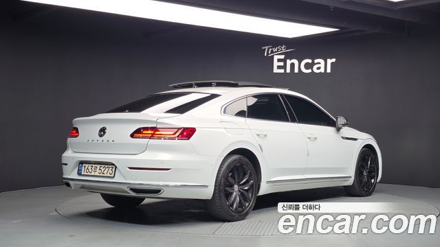 Volkswagen Arteon 2.0 TDI Prestige — пробег 190 011 км — фото 2 из 5