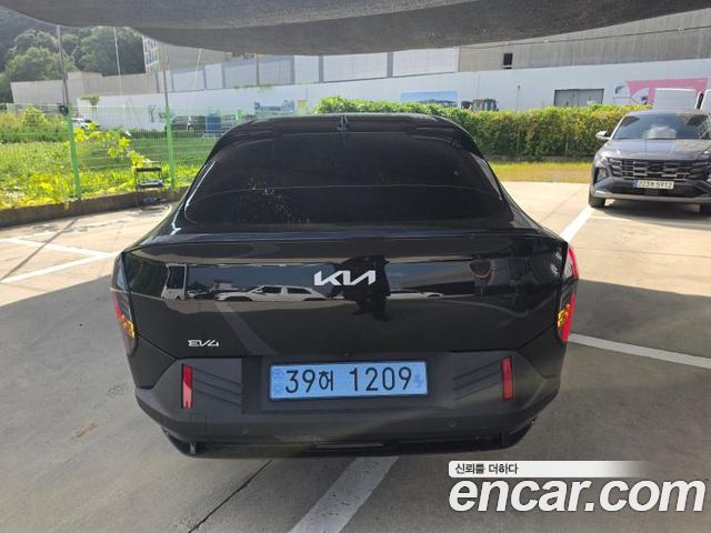 Kia EV4 Long Range 2WD Earth — пробег 4 436 км — фото 4 из 5