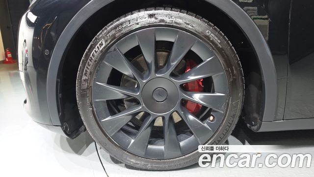 Tesla Model Y Long Range AWD — пробег 87 426 км — фото 5 из 5
