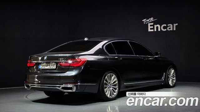 BMW 7-Series 750Li xDrive — пробег 129 463 км — фото 2 из 5