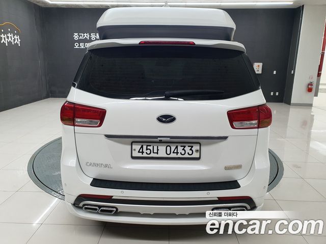 Kia Carnival из Кореи Encar