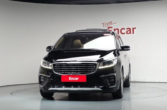 Kia Carnival Gasoline 9-Seater Noblesse Special — пробег 64 124 км — фото 3 из 5