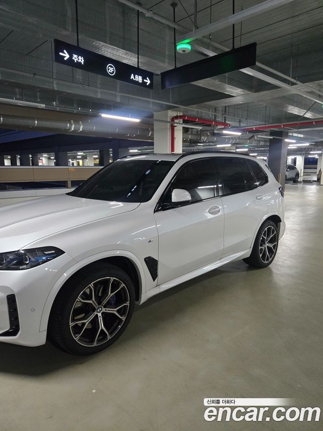 BMW X5 xDrive 40i M Sport — пробег 17 123 км — фото 2 из 5