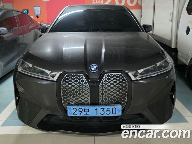 BMW iX xDrive50 Sports Plus — пробег 72 550 км — фото 3 из 5