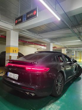 Porsche Panamera 3.0 — пробег 66 500 км — фото 3 из 5
