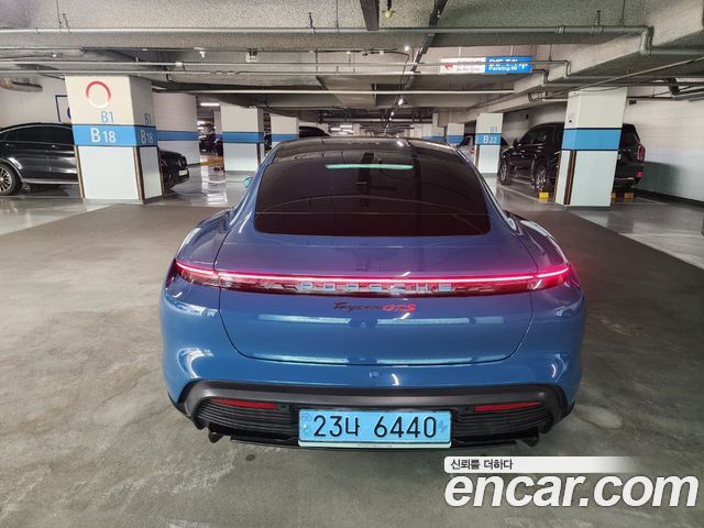 Porsche Taycan из Кореи Encar