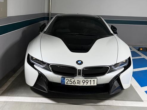 BMW i8 Coupe — пробег 65 225 км — фото 3 из 5
