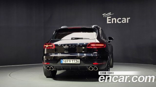 Porsche Macan из Кореи Encar
