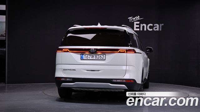 Kia Carnival из Кореи Encar