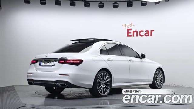 Mercedes-Benz E-Class из Кореи Encar