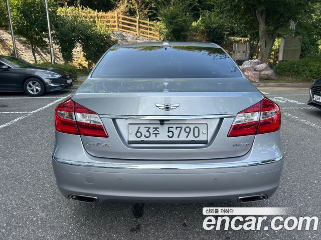 Hyundai Genesis из Кореи Encar