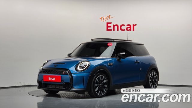 Mini Cooper Classic Third Generation — пробег 26 253 км — фото 1 из 5