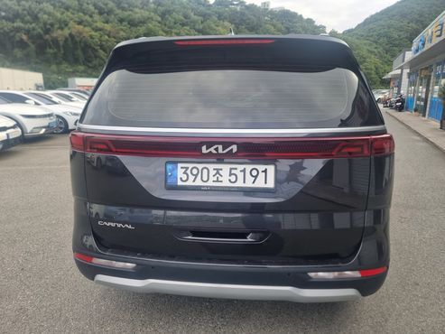 Kia Carnival Diesel 9-Seater Prestige — пробег 61 670 км — фото 4 из 5
