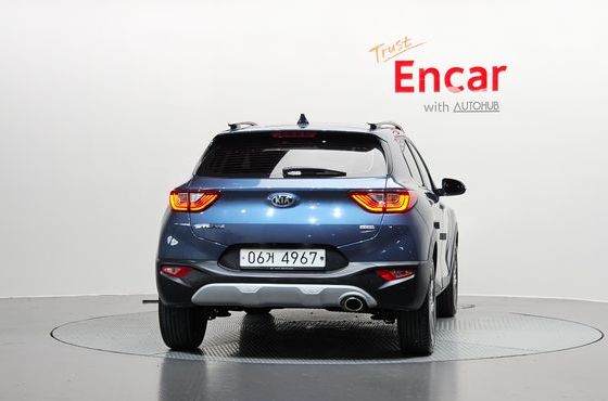 Kia Stonic 1.0 Turbo Prestige — пробег 67 839 км — фото 4 из 5