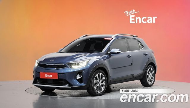Kia Stonic из Кореи Encar