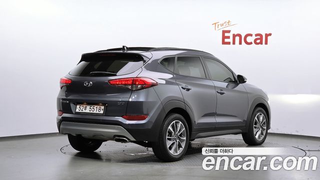 Hyundai Tucson Diesel 1.7 2WD Premium — пробег 144 671 км — фото 2 из 5