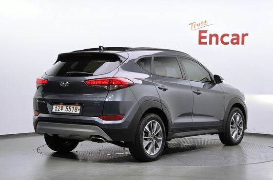 Hyundai Tucson Diesel 1.7 2WD Premium — пробег 144 671 км — фото 2 из 5