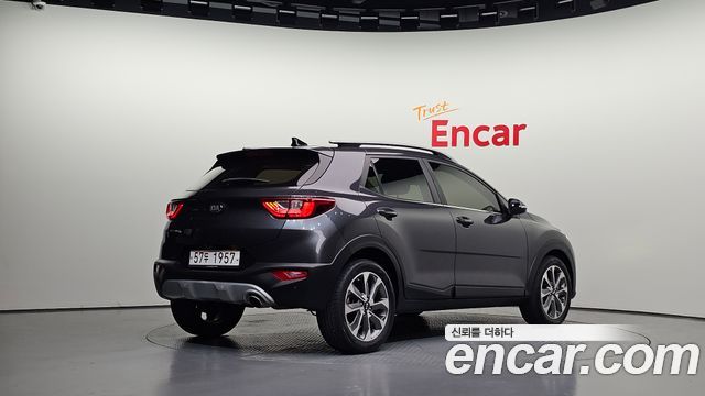 Kia Stonic из Кореи Encar